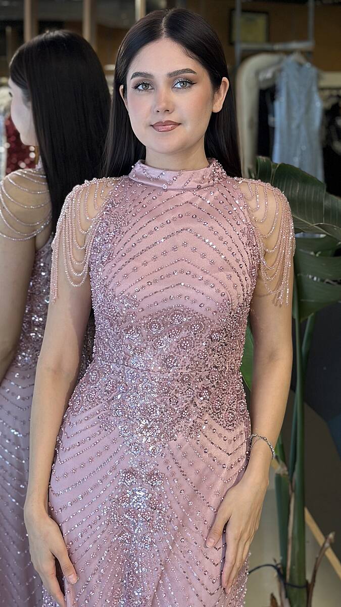 Pembe Halter Yaka Boncuk İşlemeli Düz Kesim Pullu Boncuklu Uzun Abiye Elbise 21-11154 - 3