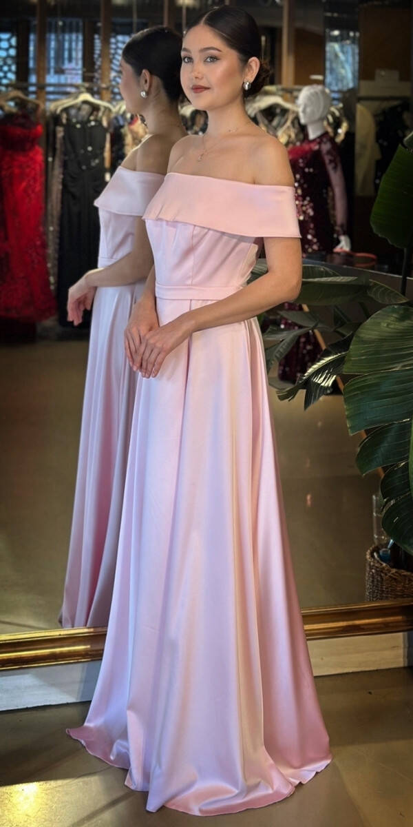 Pembe Madonna Yaka Kloş Etekli Saten Uzun Abiye Elbise 11067-06 - 2