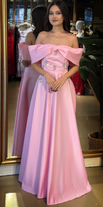 Pembe Madonna Yaka Taş Detaylı Kloş Etekli Saten Uzun Abiye Elbise 11063-06 - abiyeniall