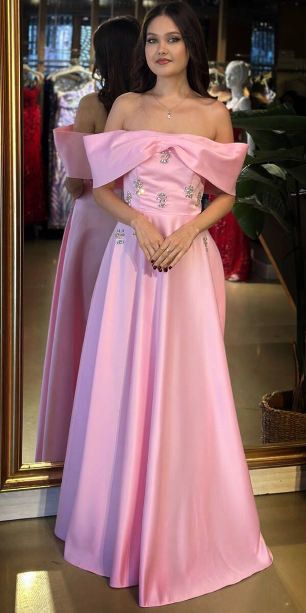 Pembe Madonna Yaka Taş Detaylı Kloş Etekli Saten Uzun Abiye Elbise 11063-06 - 1