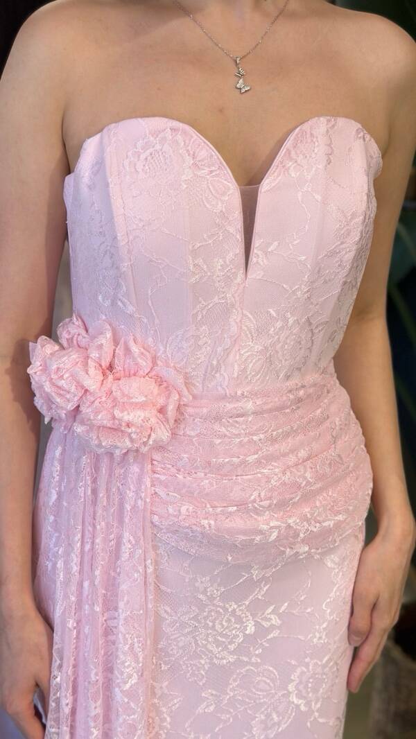 Pembe Straplez Yaka Yırtmaçlı Düz Kesim Likralı Dantel Uzun Abiye Elbise 11194-06 - 4