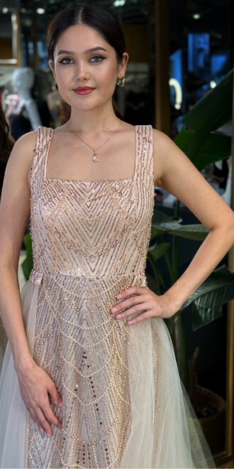 Pudra Renk Kare Yaka Kalın Askı Çıkarılabilir Kuyruk Pullu Boncuklu Uzun Abiye Elbise 11055-02 - 2