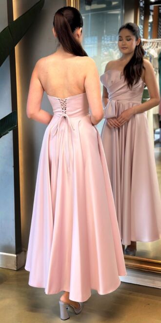 Pudra Renk Kloş Etekli Straplez Yaka Saten Midi Abiye Elbise 7657 - 5