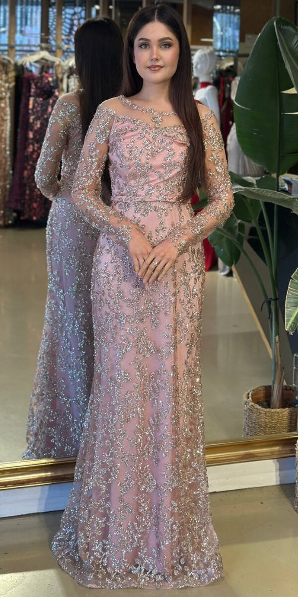 Pudra Renk Yuvarlak Yaka Uzun Kollu Düz Kesim Simli Uzun Abiye Elbise 11030-01 - 1