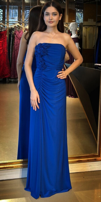 Saks Çiçek Detaylı Straplez Yaka Yırtmaçlı Düz Kesim Likralı Uzun Abiye Elbise 11096 