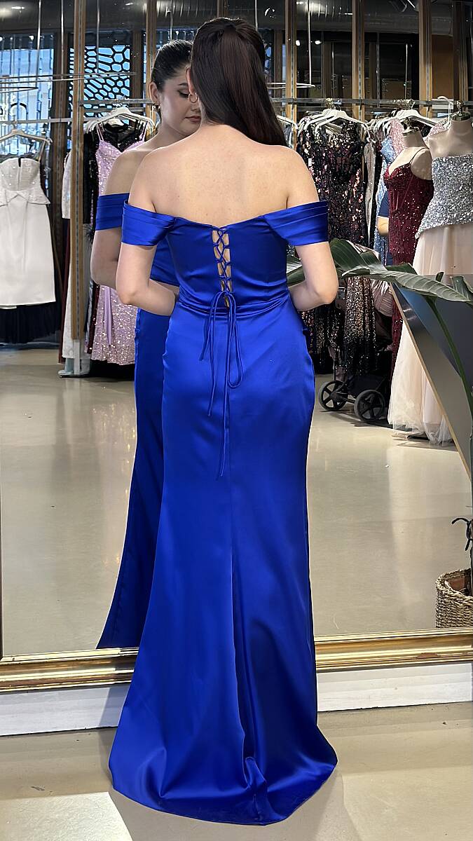 Saks Madonna Yaka Sırt Dekolteli Yırtmaçlı Düz Kesim Saten Uzun Abiye Elbise 11128-08 - 4