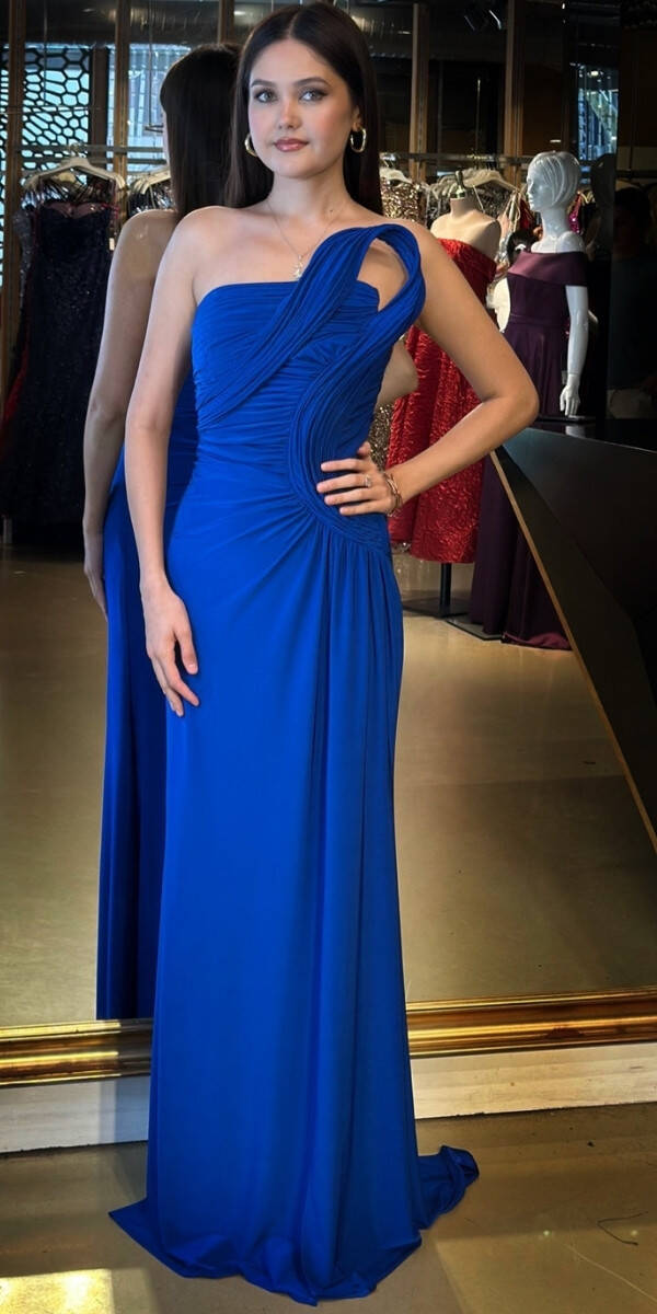 Saks Straplez Yaka Detaylı Yırtmaçlı Düz Kesim Likralı Uzun Abiye Elbise 11031 - 1