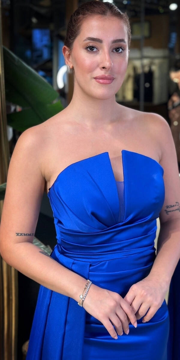 Saks Straplez Yaka Sırt Dekolteli Düz Kesim Saten Uzun Abiye Elbise 11131-03 - 3