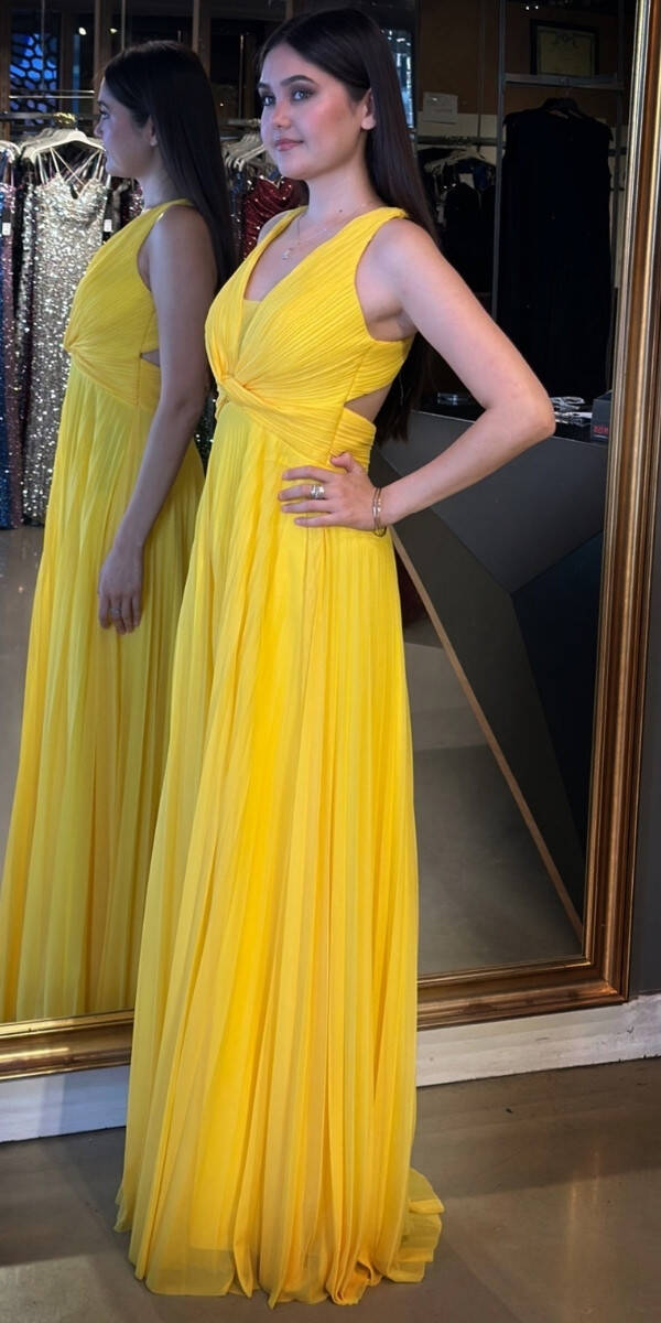 Sarı Kalın Askı Sırt Dekolteli Kloş Etekli Şifon Tül Uzun Abiye Elbise 7645 - 2