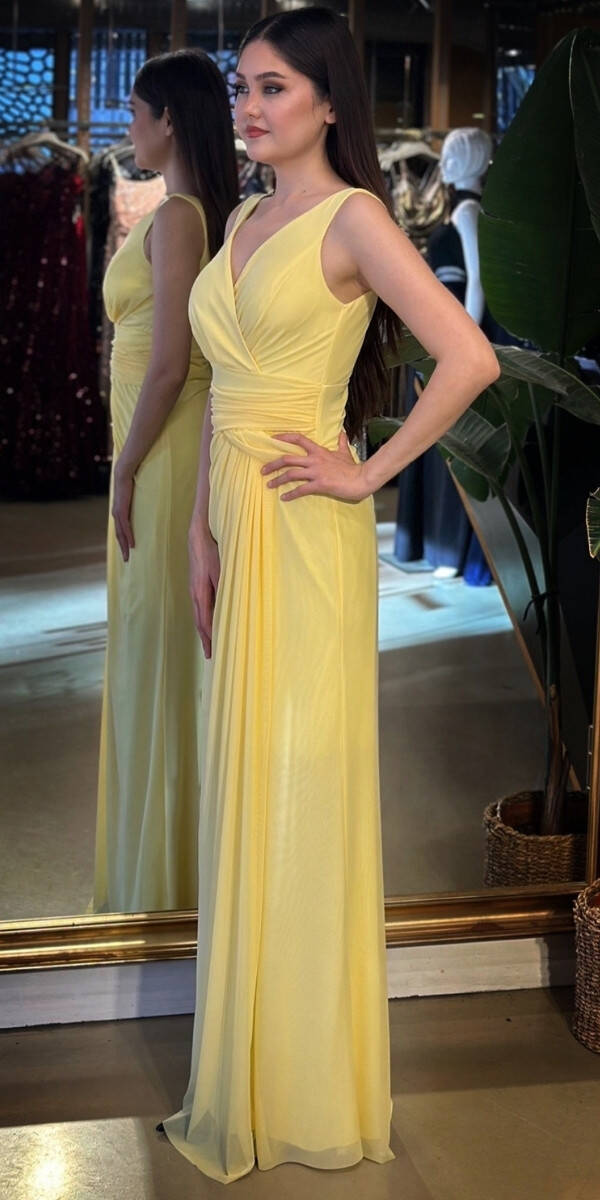 Sarı V Yaka Kalın Askı Anvelop Yırtmaçlı Düz Kesim Likralı Tül Uzun Abiye Elbise 11123-06 - 2