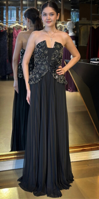 Siyah Gold Straplez Yaka Çiçek Detaylı Sırt Dekolteli Kloş Etekli Tül Uzun Abiye Elbise 11054 