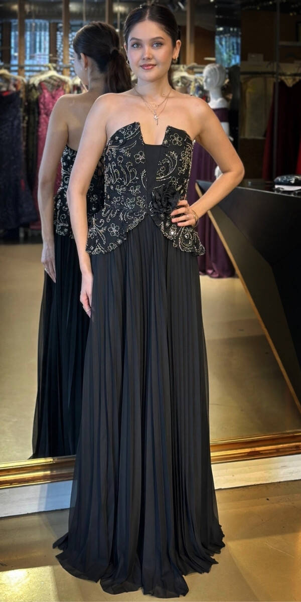 Siyah Gold Straplez Yaka Çiçek Detaylı Sırt Dekolteli Kloş Etekli Tül Uzun Abiye Elbise 11054 - 1