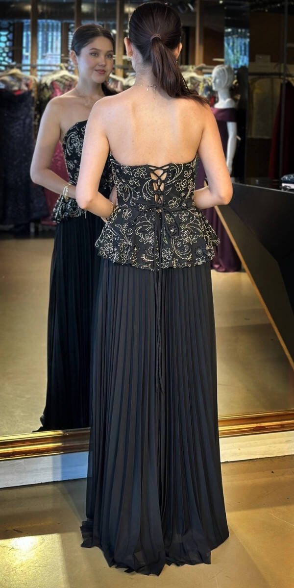 Siyah Gold Straplez Yaka Çiçek Detaylı Sırt Dekolteli Kloş Etekli Tül Uzun Abiye Elbise 11054 - 5