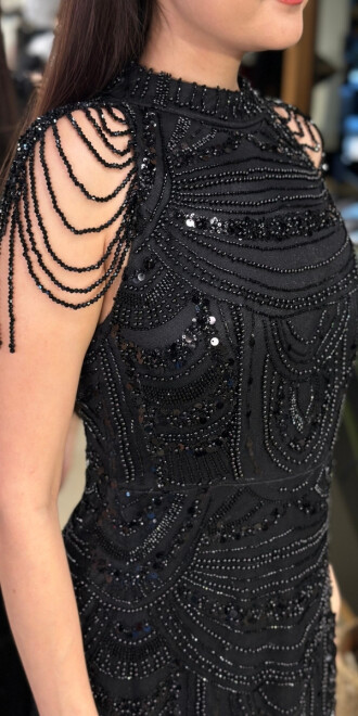 Siyah Halter Yaka Boncuk İşlemeli Düz Kesim Pullu Boncuklu Uzun Abiye Elbise 11154-01 - 4