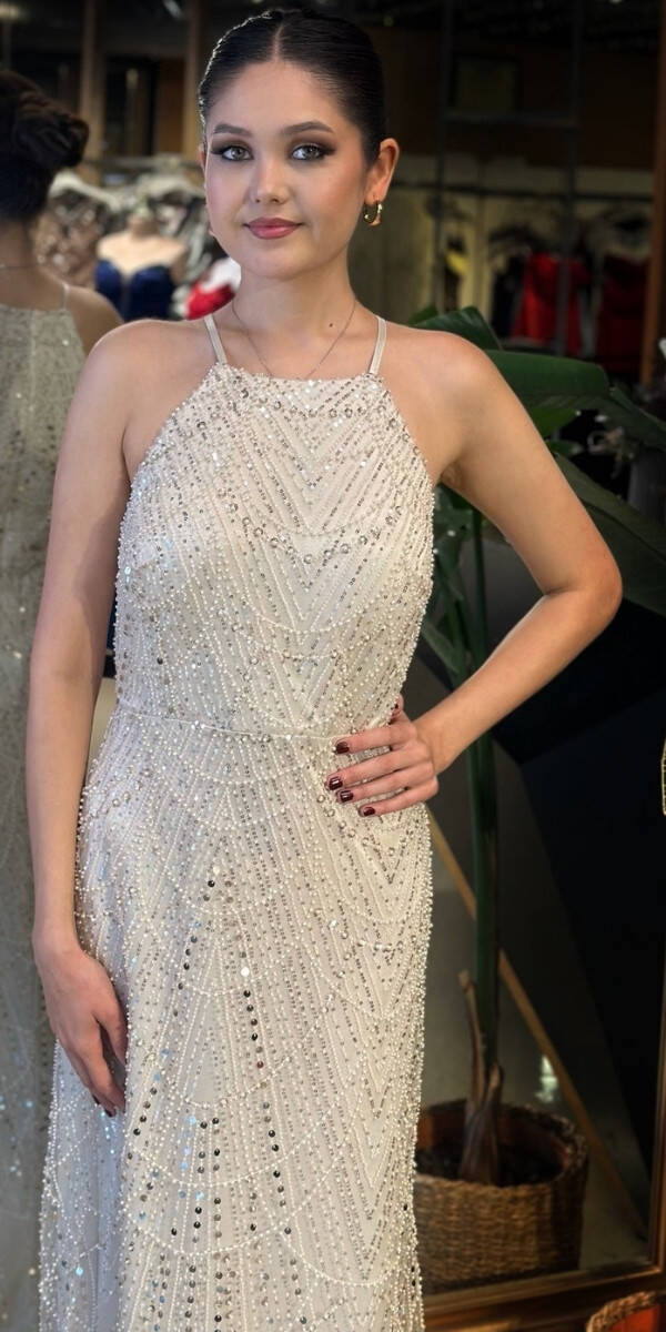 Bej Halter Yaka İp Askılı Düz Kesim Pullu Boncuklu Uzun Abiye Elbise 11103-04 - 3