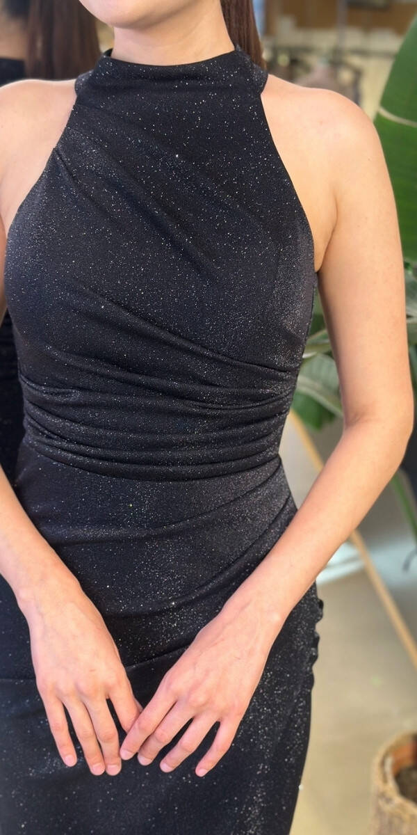 Siyah Halter Yaka Yırtmaçlı Düz Kesim Likralı Simli Uzun Abiye Elbise 11178-01 - 4