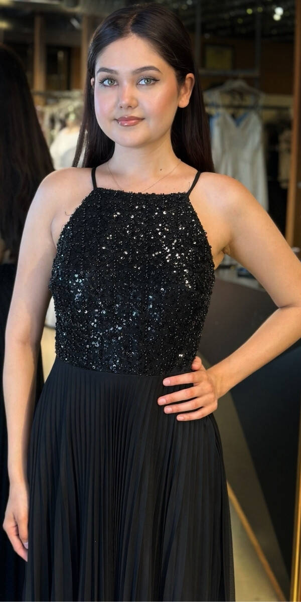 Siyah İnce Askılı Sırt Dekolteli Kloş Etekli Tül Uzun Abiye Elbise 11049 - 3