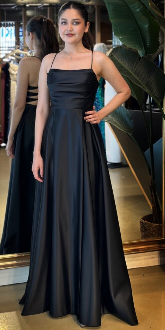 Siyah İp Askılı Kloş Etekli Saten Uzun Abiye Elbise 7764 