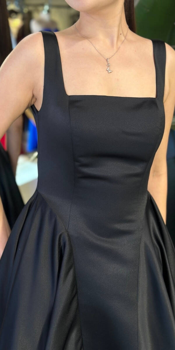 Siyah Kare Yaka Kalın Askı Kloş Etekli Tafta Uzun Abiye Elbise 11136-04 - 4