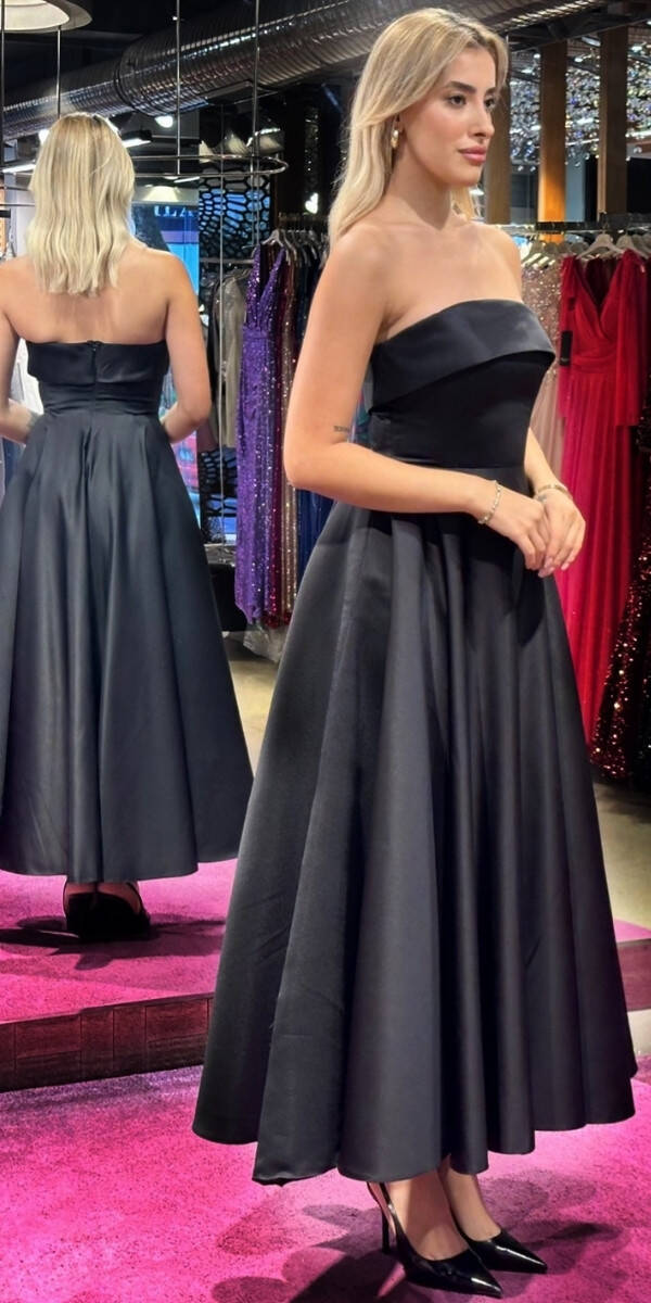 Siyah Straplez Yaka Kloş Etekli Saten Midi Abiye Elbise 7647 - 3