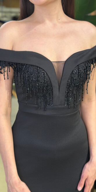 Siyah Madonna Yaka Boncuk İşlemeli Düz Kesim Krep Uzun Abiye Elbise 11011-02 - 4