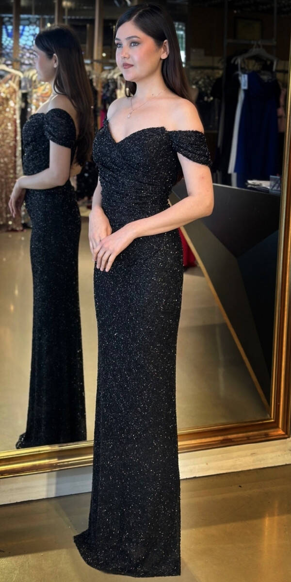 Siyah Madonna Yaka Düz Kesim Pullu Boncuklu Uzun Abiye Elbise 11023 - 2