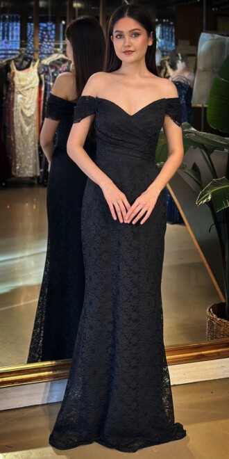 Siyah Madonna Yaka Sırt Dekolteli Düz Kesim Dantel Uzun Abiye Elbise 11164-02 