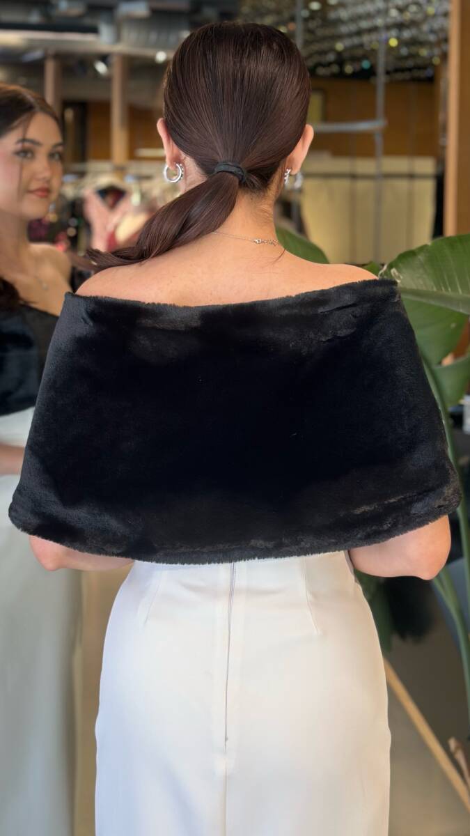 Siyah Madonna Yaka Tay Tüyü Bolero 11170-01 - 3