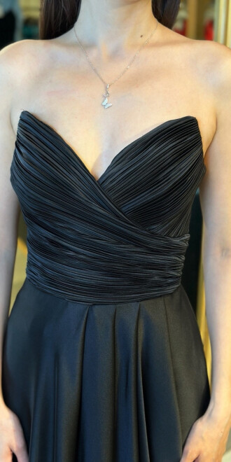 Siyah Straplez Yaka Anvelop Yırtmaçlı Kloş Etekli Saten Uzun Abiye Elbise 11095 - 4