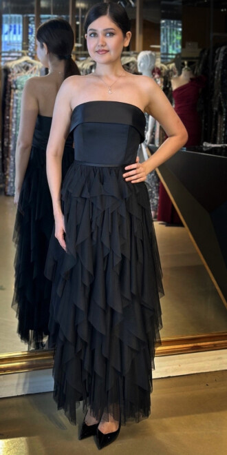 Siyah Straplez Yaka Kloş Etekli Tül Uzun Abiye Elbise 11040 