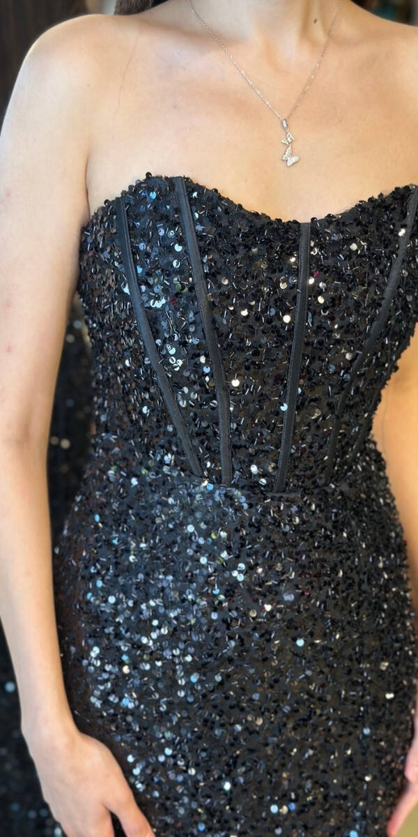 Siyah Straplez Yaka Sırt Dekolteli Yırtmaçlı Düz Kesim Payet Uzun Abiye Elbise 11093 - 4