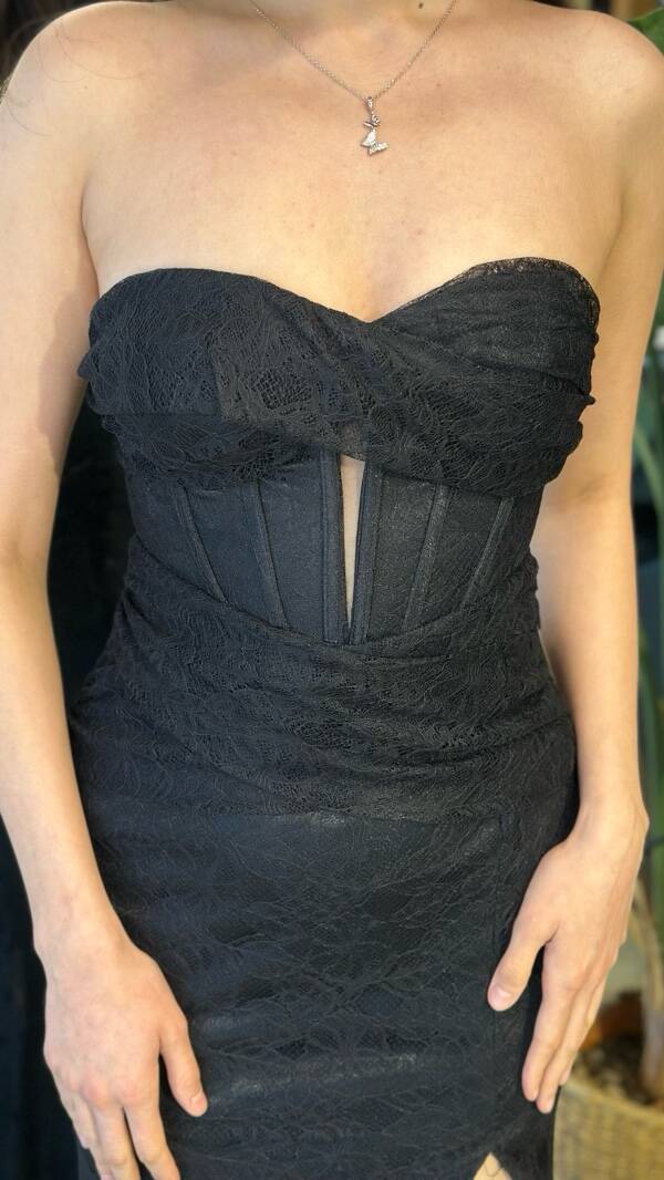 Siyah Straplez Yaka Yırtmaçlı Balık Etekli Dantel Uzun Abiye Elbise 11218-01 - 4