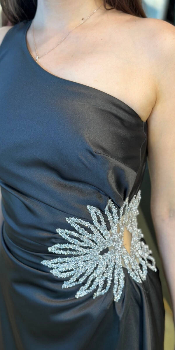 Siyah Tek Omuzlu Taş Detaylı Düz Kesim Saten Uzun Abiye Elbise 7684 - 4