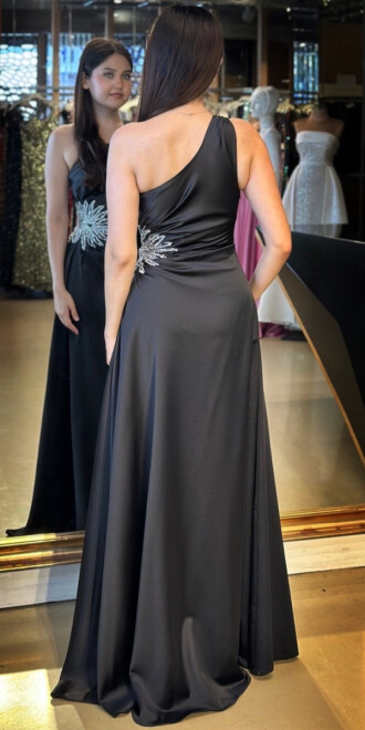 Siyah Tek Omuzlu Taş Detaylı Düz Kesim Saten Uzun Abiye Elbise 7684 - 5