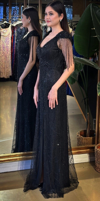 Siyah V Yaka Boncuk İşlemeli Yırtmaçlı Düz Kesim Likralı Payet Uzun Abiye Elbise 11107-03 - 2