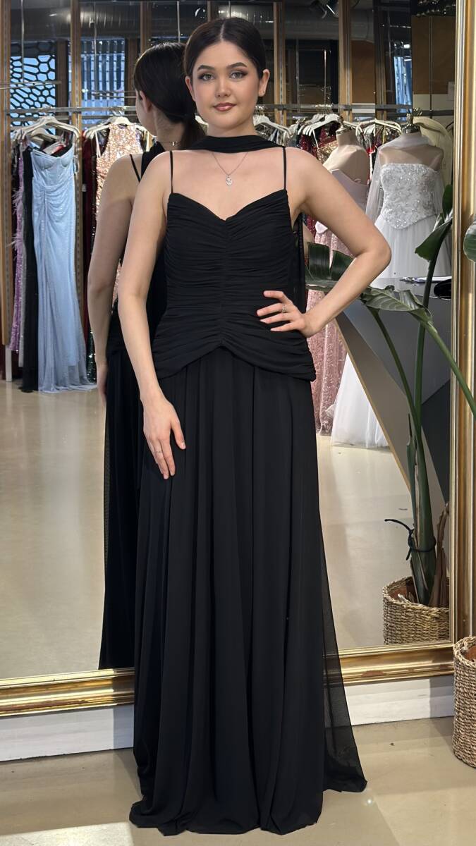 Siyah V Yaka İp Askılı Pelerin Kloş Etekli Tül Uzun Abiye Elbise 11261-01 - 1