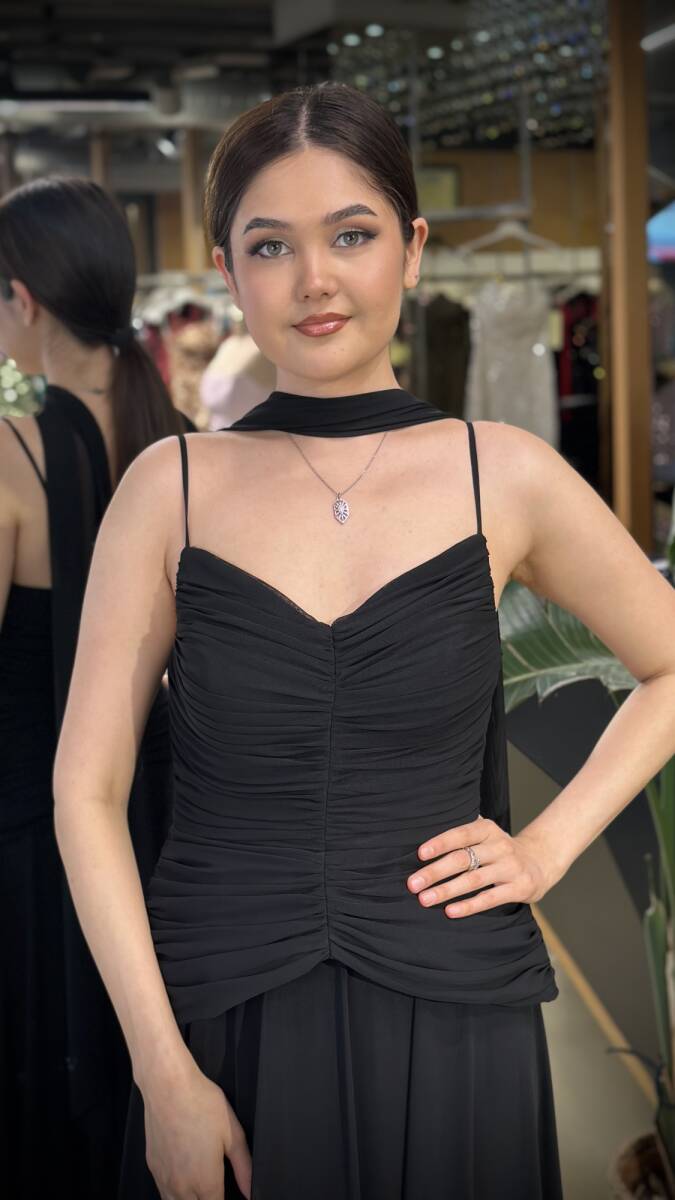 Siyah V Yaka İp Askılı Pelerin Kloş Etekli Tül Uzun Abiye Elbise 11261-01 - 3