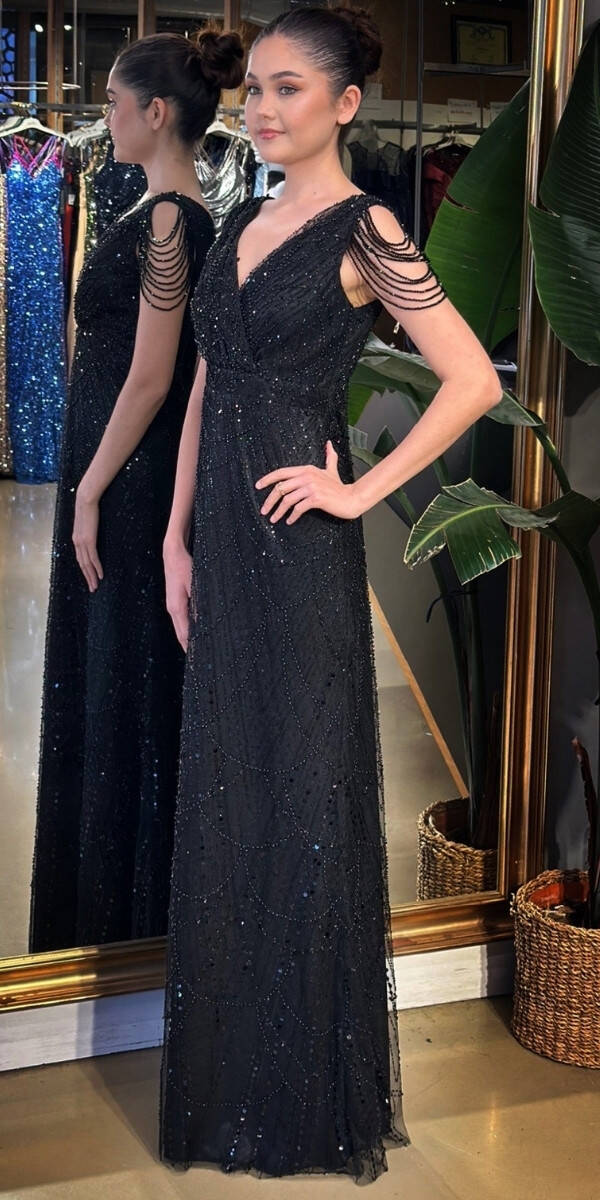 Siyah V Yaka Kalın Askı Boncuk İşlemeli Düz Kesim Pullu Boncuklu Uzun Abiye Elbise 11138-01 - 2