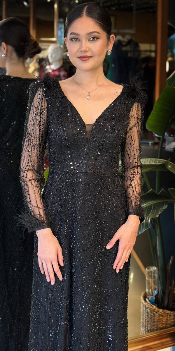 Siyah V Yaka Uzun Kollu Tuy Detaylı Düz Kesim Pullu Boncuklu Uzun Abiye Elbise 11114-01 - 3