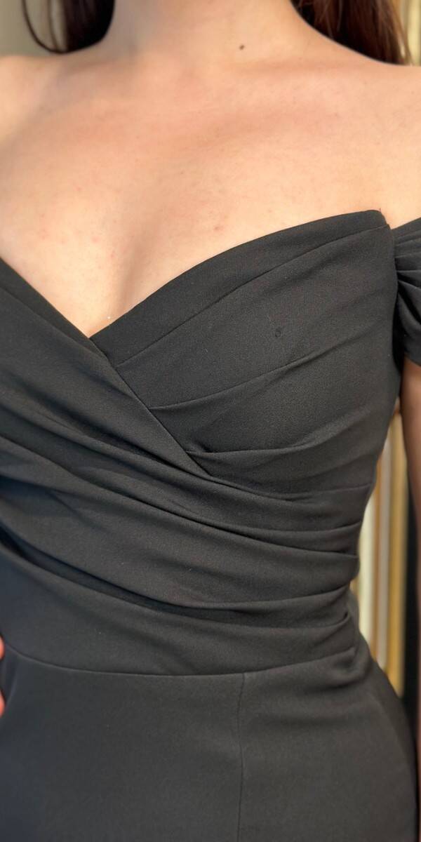 Siyah Madonna Yaka Yırtmaçlı Düz Kesim Krep Midi Abiye Elbise 7696 - 4