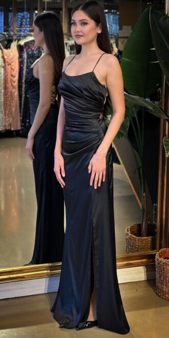 Siyah Yuvarlak Yaka İp Askılı Sırt Dekolteli Yırtmaçlı Düz Kesim Saten Uzun Abiye Elbise 11105-02 - 2