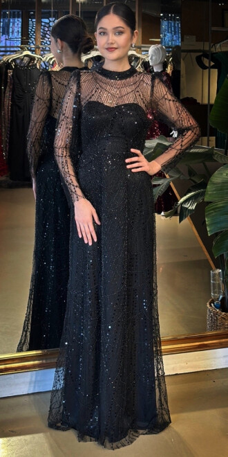 Siyah Yuvarlak Yaka Uzun Kollu Düz Kesim Pullu Boncuklu Uzun Abiye Elbise 11130-02 - 1