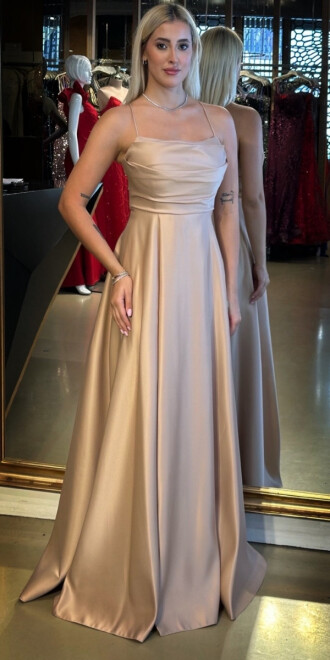 Somon Rengi İp Askılı Sırt Dekolteli Kloş Etekli Saten Uzun Abiye Elbise 7764 