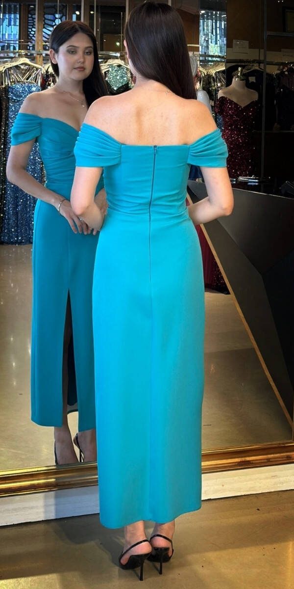 Turkuaz Madonna Yaka Yırtmaçlı Düz Kesim Krep Midi Abiye Elbise 7696 - 5