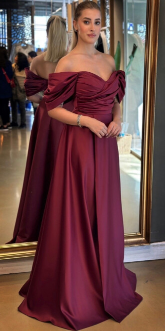 Vişne Renk Düşük Kollu Anvelop Yırtmaçlı Kloş Etekli Saten Uzun Abiye Elbise 7568 - 1