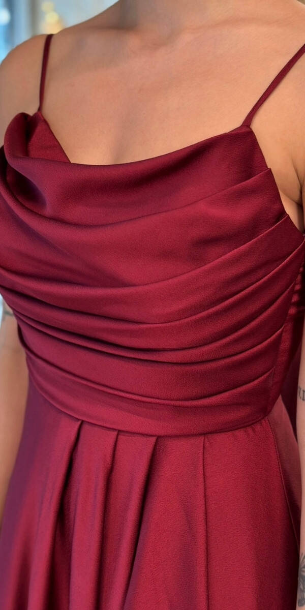 Vişne Renk İp Askılı Yırtmaçlı Kloş Etekli Saten Uzun Abiye Elbise 7234 - 4