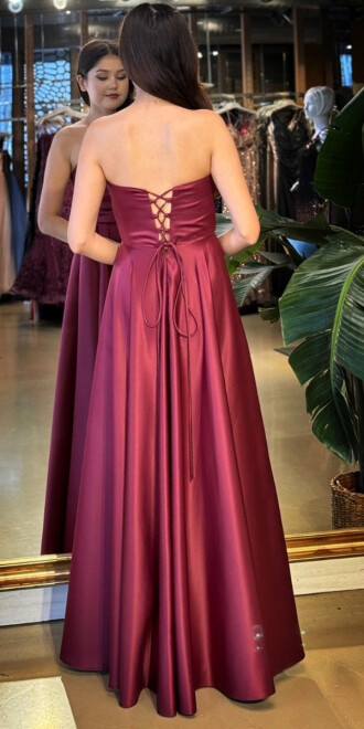 Vişne Renk Straplez Yaka Sırt Dekolteli Kloş Etekli Saten Uzun Abiye Elbise 11120-06 - 5