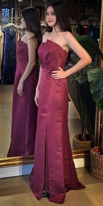 Vişne Renk Straplez Yaka Sırt Dekolteli Yırtmaçlı Düz Kesim Saten Uzun Abiye Elbise 11102-02 - 2