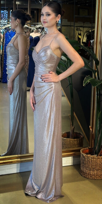 Vizon Rengi V Yaka İp Askılı Sırt Dekolteli Düz Kesim Parlak Kumaş Uzun Abiye Elbise 11086-04 - 2