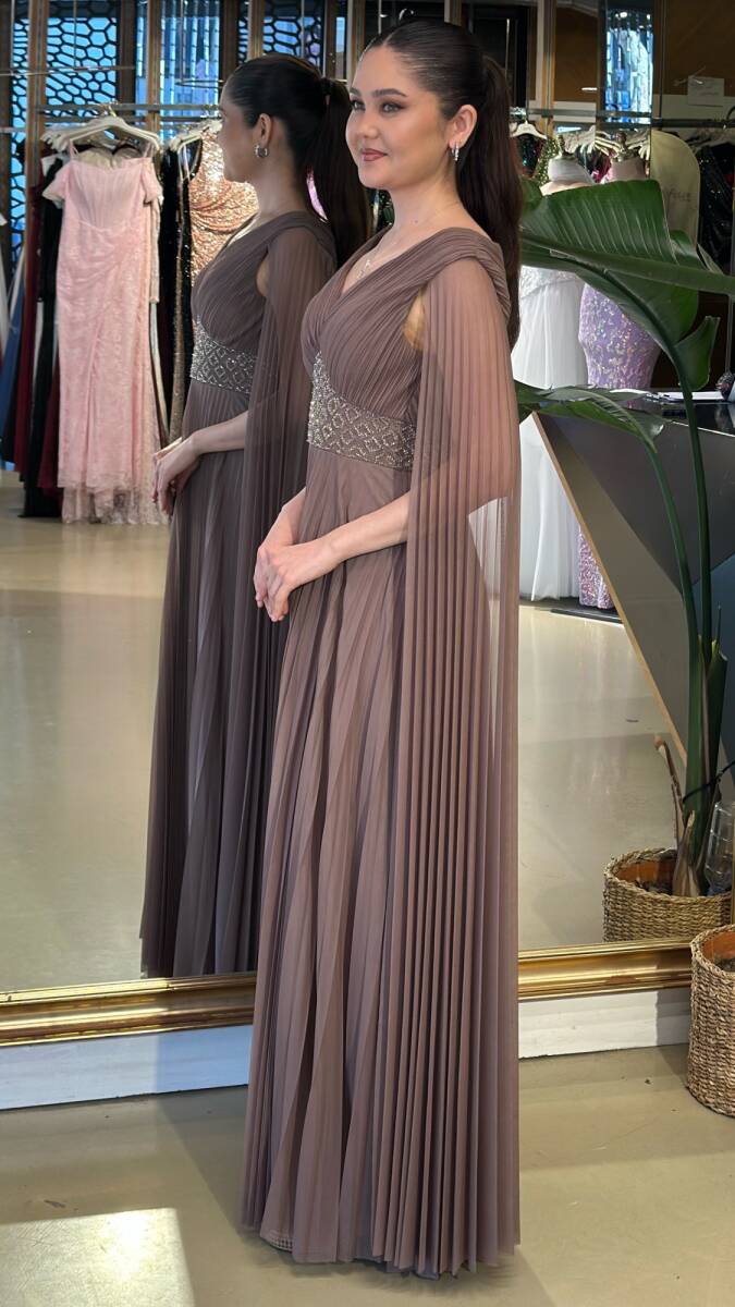 Vizon Rengi V Yaka Pelerin Kloş Etekli Şifon Uzun Abiye Elbise 11108-09 - 2